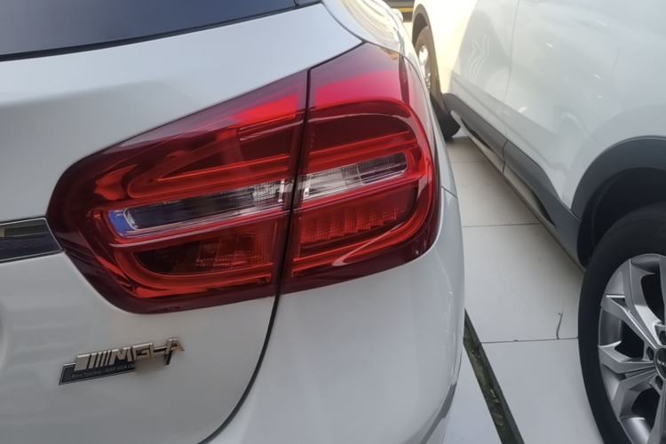 Used Mercedes-Benz GLA 2015 GLA 200 Fashion Model Exterior 3