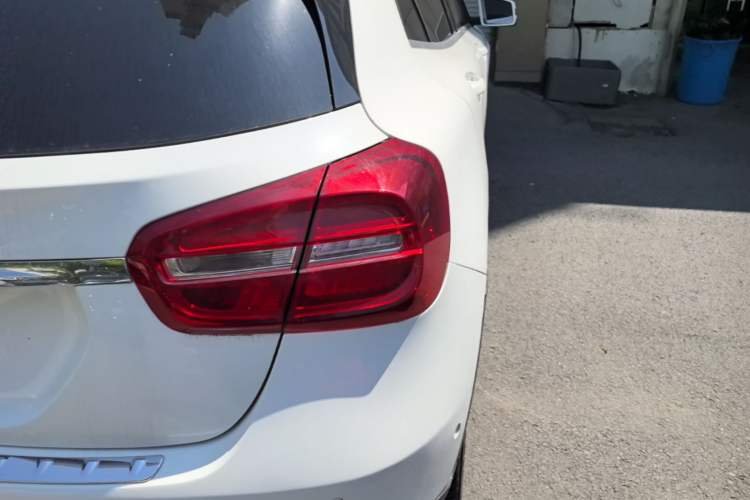 Used Mercedes-Benz GLA 2015 GLA 200 Fashion Model Exterior 3