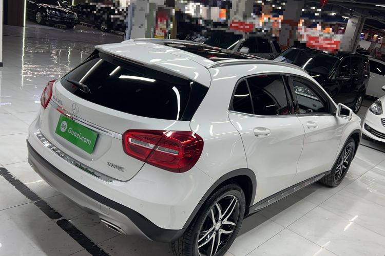 Used Mercedes-Benz GLA 2015 GLA 200 Fashion Model Exterior 3