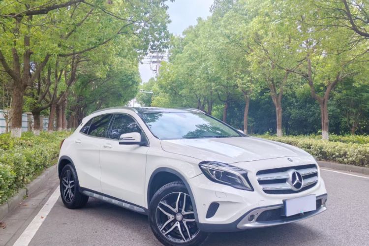 Used Mercedes-Benz GLA 2015 GLA 200 Fashion Model Exterior 3