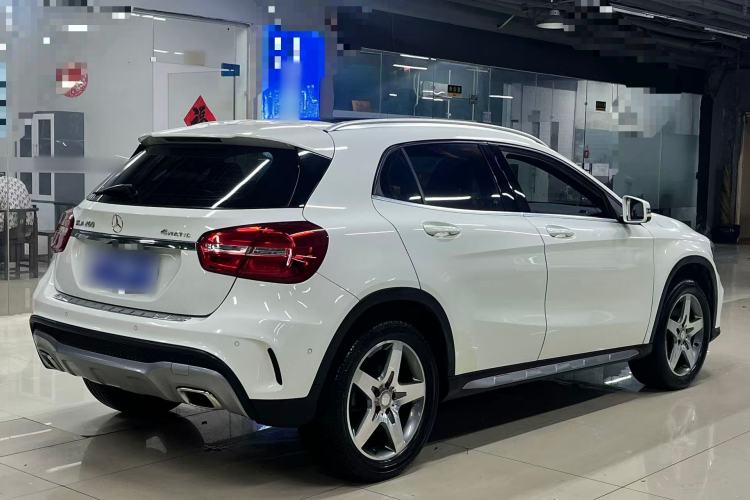 Used Mercedes-Benz GLA 2015 GLA 260 4MATIC Exterior 4