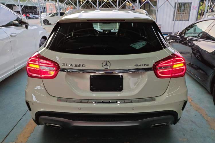 Used Mercedes-Benz GLA 2015 GLA 260 4MATIC Exterior 4