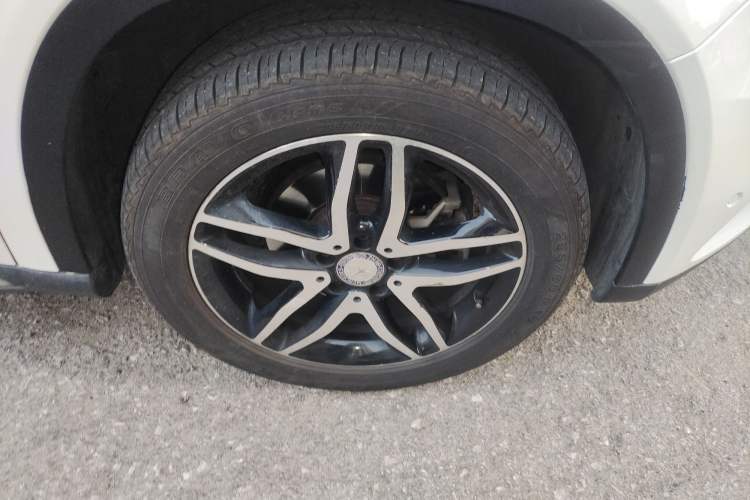Used Mercedes-Benz GLA 2015 GLA 200 Fashion Model Exterior 4
