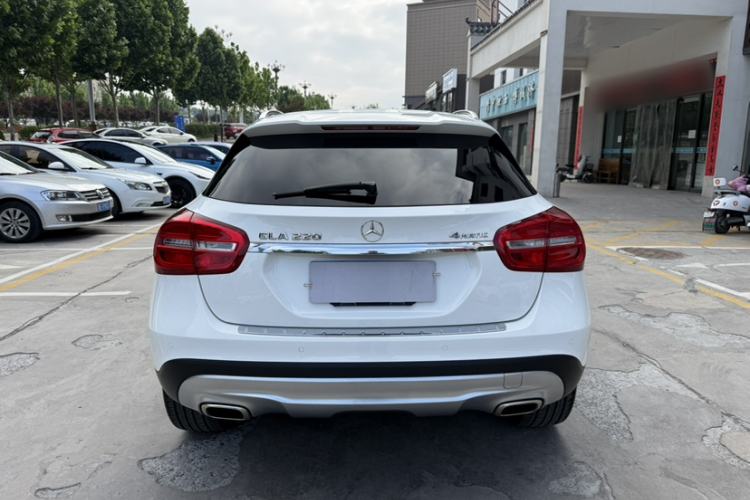 Used Mercedes-Benz GLA 2015 GLA 220 4MATIC Luxury Model Exterior 4