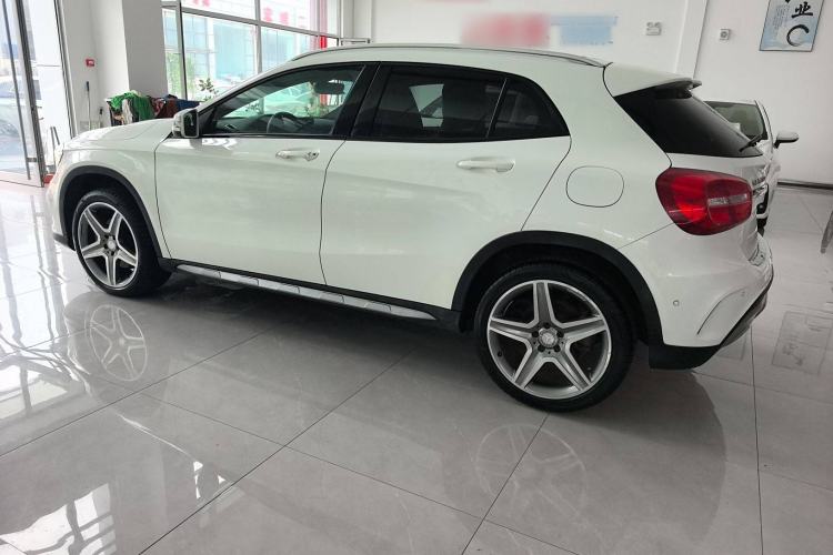 Used Mercedes-Benz GLA 2015 GLA 260 4MATIC Sport Edition Exterior 5