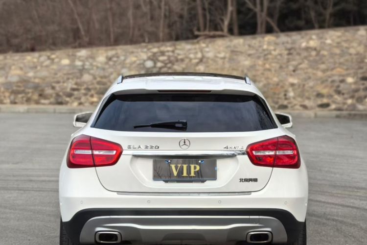 Used Mercedes-Benz GLA 2015 GLA 220 4MATIC Fashion Model Exterior 5