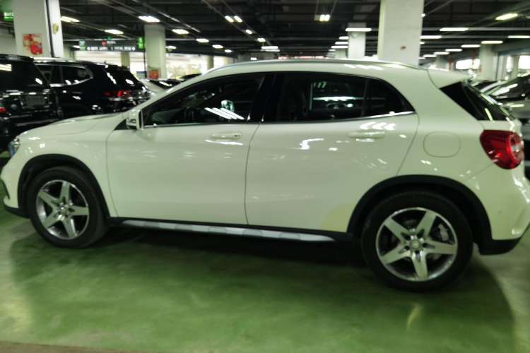 Used Mercedes-Benz GLA 2015 GLA 260 4MATIC Exterior 5