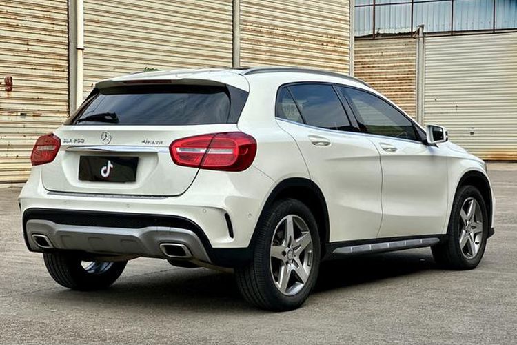 Used Mercedes-Benz GLA 2015 GLA 260 4MATIC Exterior 5