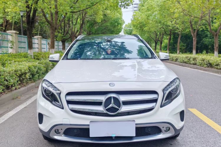 Used Mercedes-Benz GLA 2015 GLA 200 Fashion Model Exterior 6