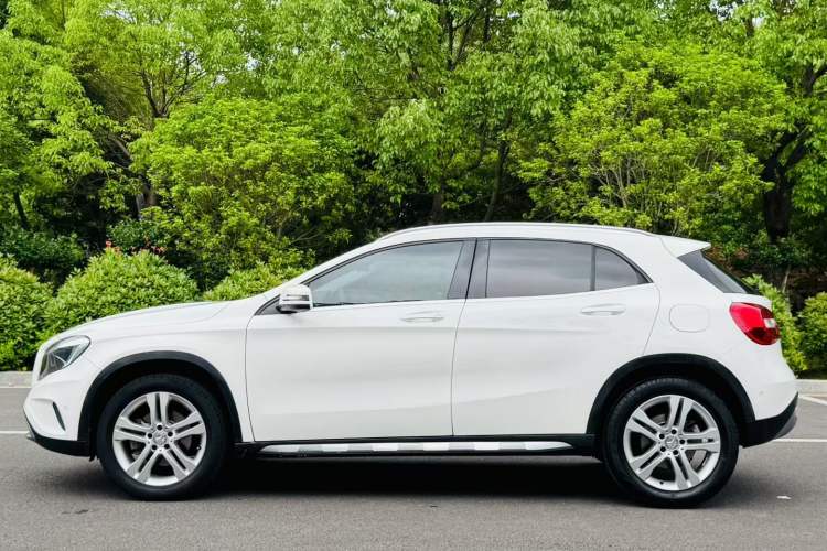 Used Mercedes-Benz GLA 2015 GLA 200 Sport Edition Exterior 7