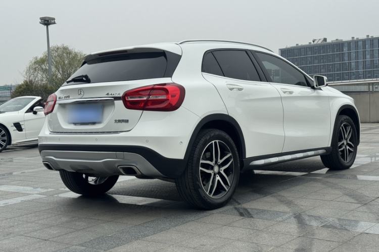Used Mercedes-Benz GLA 2015 GLA 220 4MATIC Fashion Model Exterior 7