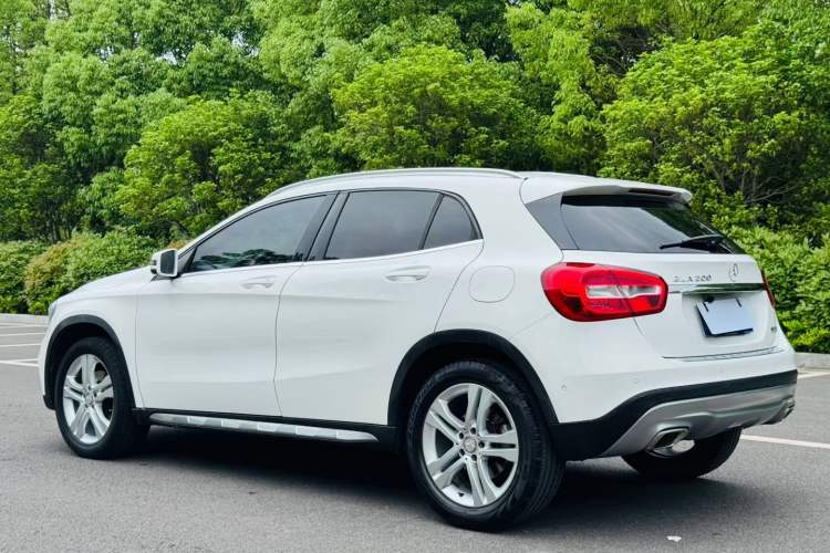Used Mercedes-Benz GLA 2015 GLA 200 Sport Edition Exterior 8
