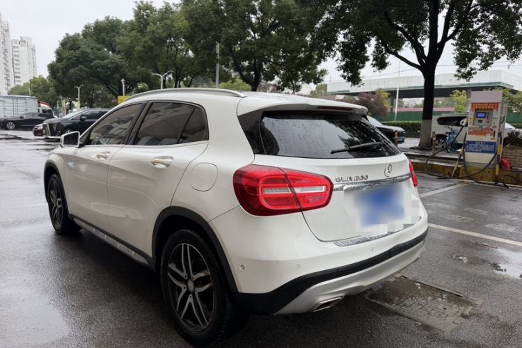 Used Mercedes-Benz GLA 2015 GLA 200 Fashion Model Exterior 8