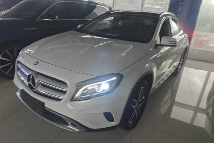 Used Mercedes-Benz GLA 2015 GLA 220 4MATIC Fashion Model Guazi used car, China used car export, Used car for sale, Used cars, Cheapest cars for sale