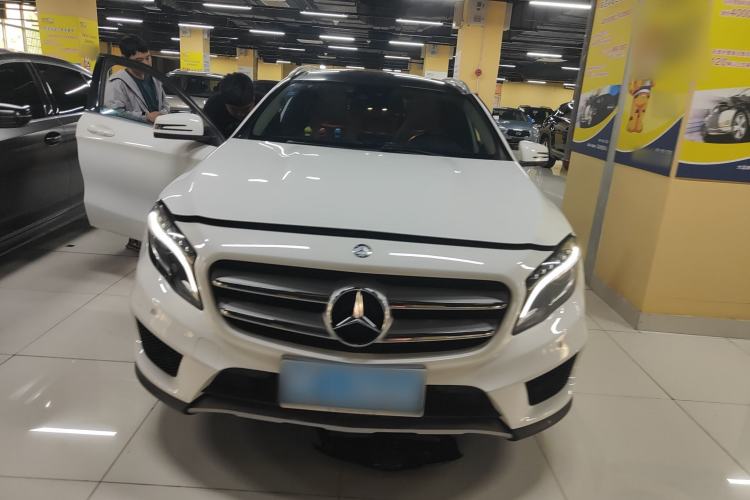 Used Mercedes-Benz GLA 2015 GLA 220 4MATIC Luxury Model Front