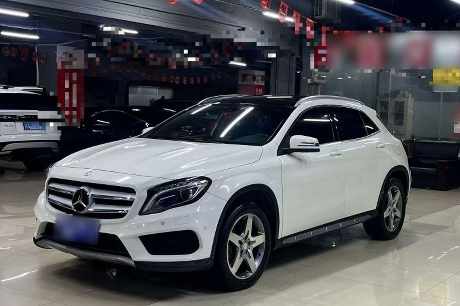 Used Mercedes-Benz GLA 2015 GLA 260 4MATIC Front Left 45 Deg