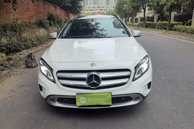 Used Mercedes-Benz GLA 2015 GLA 220 4MATIC Luxury Model Front