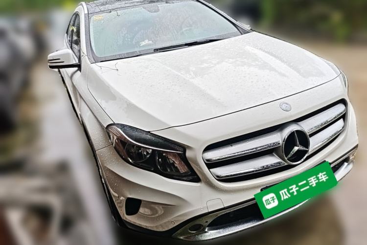 Used Mercedes-Benz GLA 2015 GLA 200 Sport Edition Front Right 45 Deg