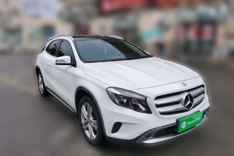 Used Mercedes-Benz GLA 2015 GLA 200 Sport Edition Front Right 45 Deg