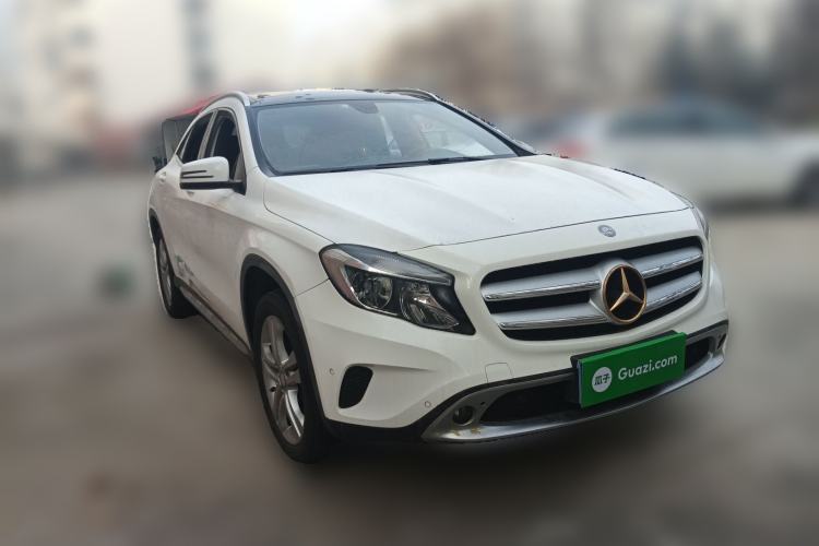 Used Mercedes-Benz GLA 2015 GLA 200 Sport Edition Front Right 45 Deg