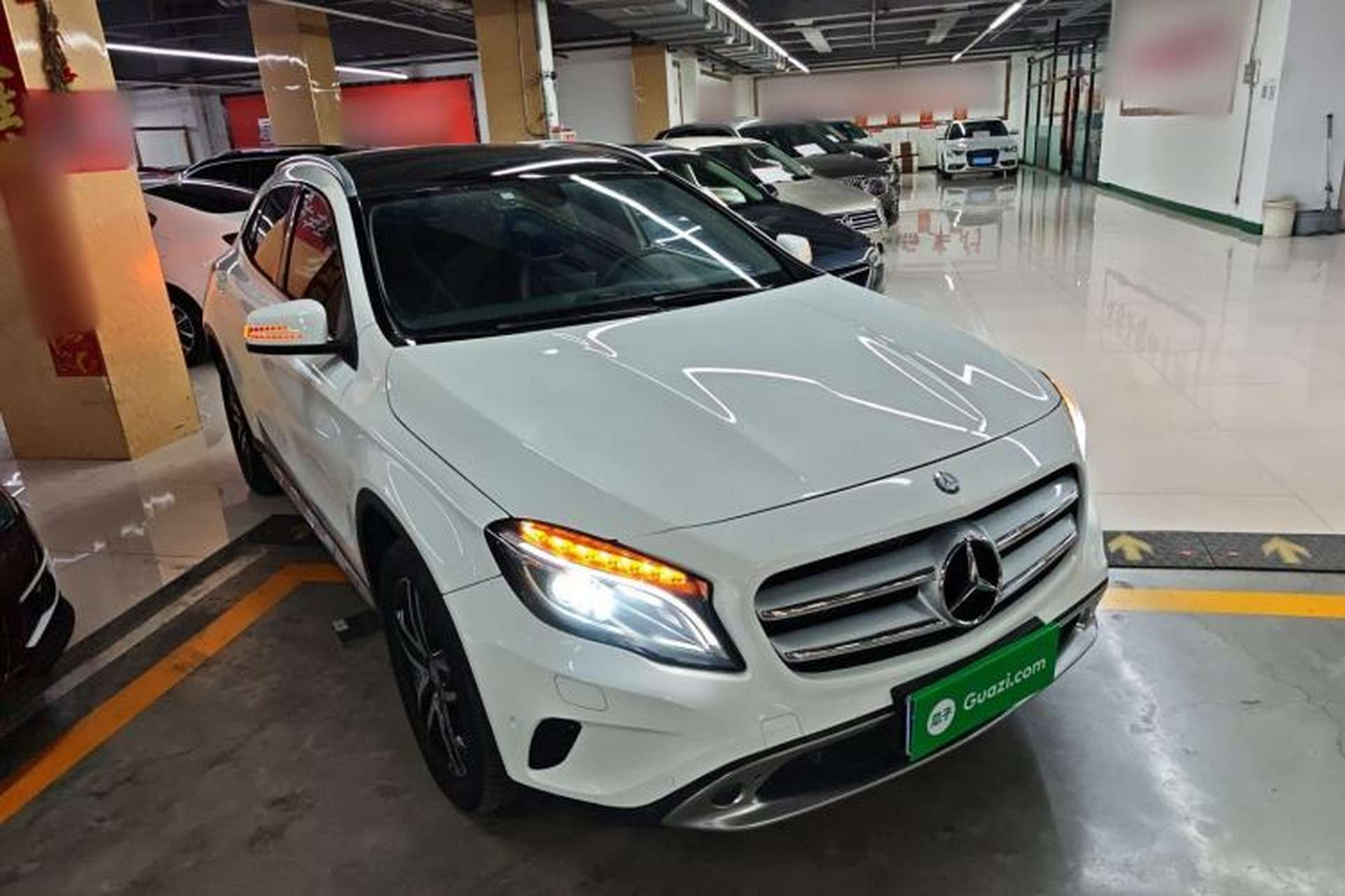 Used Mercedes-Benz GLA 2015 GLA 220 4MATIC Fashion Model Front Right 45 Deg