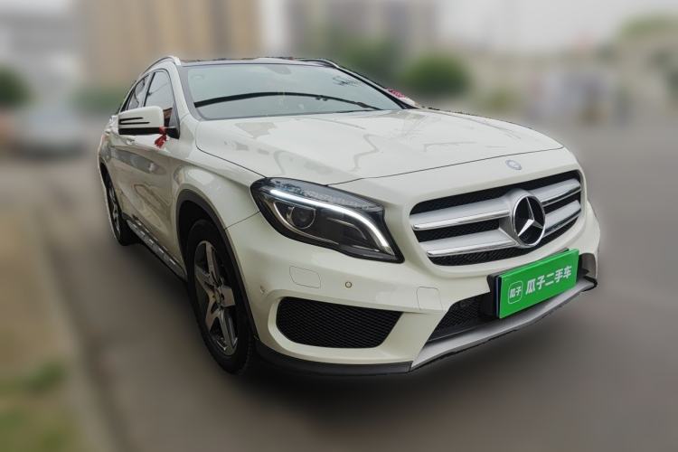 Used Mercedes-Benz GLA 2015 GLA 260 4MATIC Front Right 45 Deg