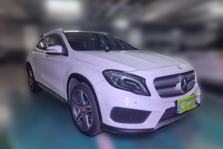 Used Mercedes-Benz GLA 2015 GLA 260 4MATIC Sport Edition Front Right 45 Deg