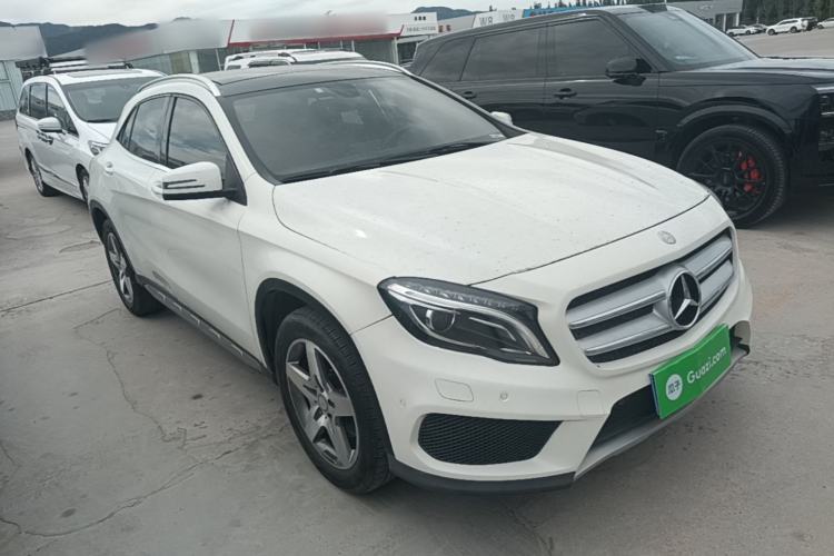 Used Mercedes-Benz GLA 2015 GLA 260 4MATIC Front Right 45 Deg