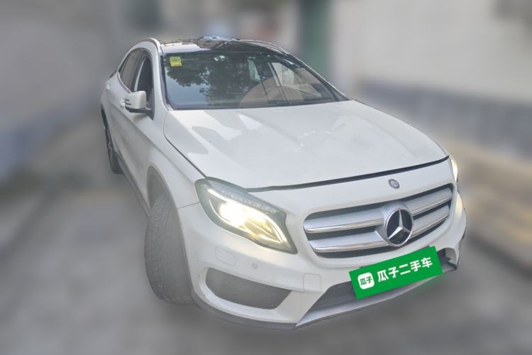 Used Mercedes-Benz GLA 2015 GLA 260 4MATIC Front Right 45 Deg
