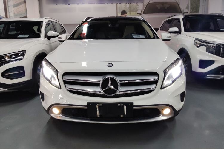 Used Mercedes-Benz GLA 2015 GLA 220 4MATIC Luxury Model Front