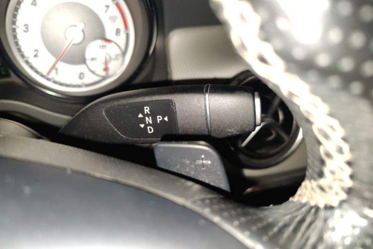 Used Mercedes-Benz GLA 2015 GLA 200 Fashion Model Gear Lever