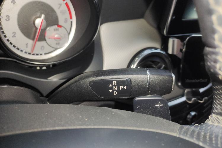 Used Mercedes-Benz GLA 2015 GLA 200 Fashion Model Gear Lever
