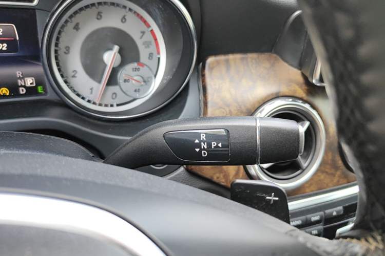 Used Mercedes-Benz GLA 2015 GLA 200 Sport Edition Gear Lever