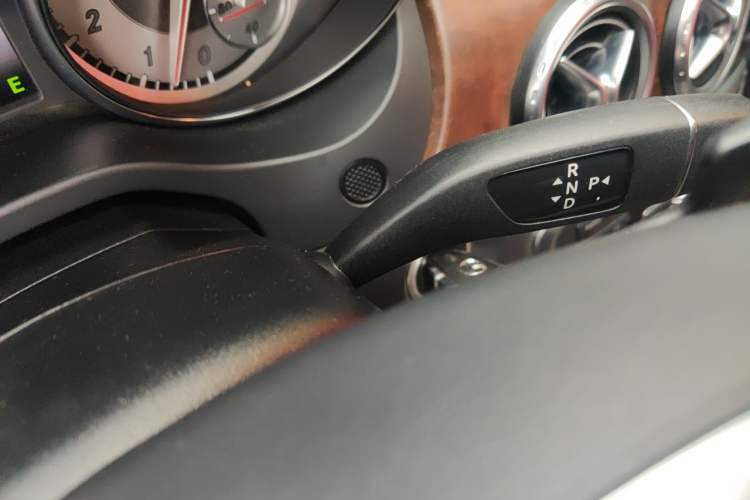 Used Mercedes-Benz GLA 2015 GLA 260 4MATIC Gear Lever
