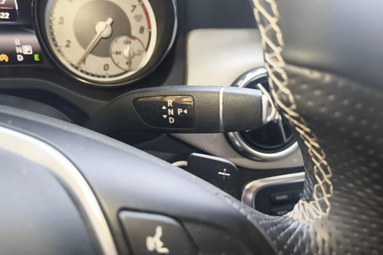 Used Mercedes-Benz GLA 2015 GLA 200 Sport Edition Gear Lever