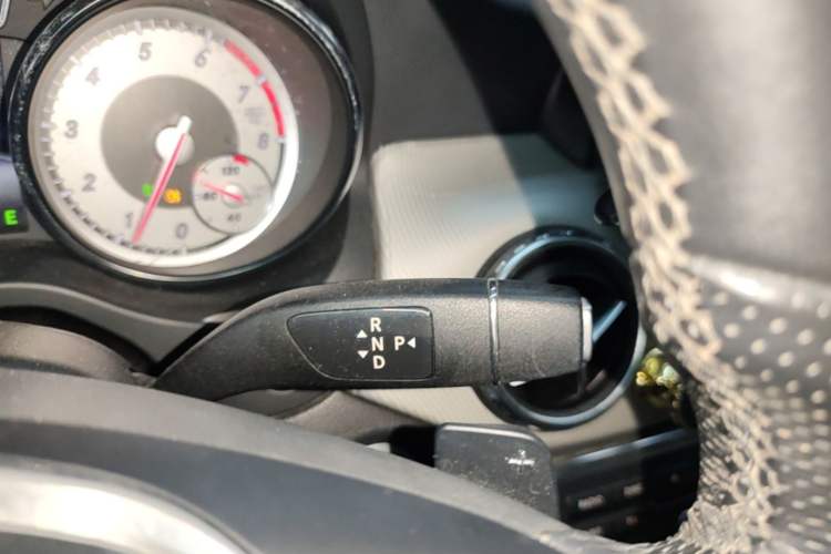 Used Mercedes-Benz GLA 2015 GLA 200 Fashion Model Gear Lever