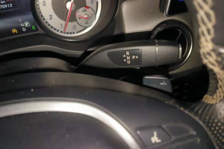 Used Mercedes-Benz GLA 2015 GLA 200 Fashion Model Gear Lever