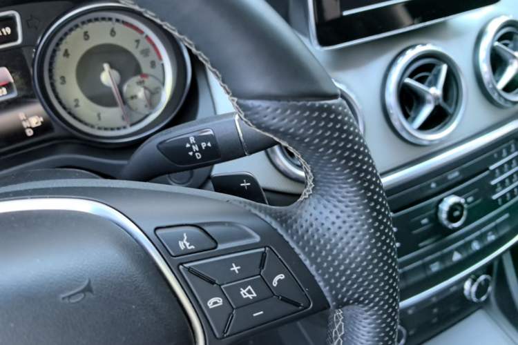 Used Mercedes-Benz GLA 2015 GLA 200 Fashion Model Gear Lever