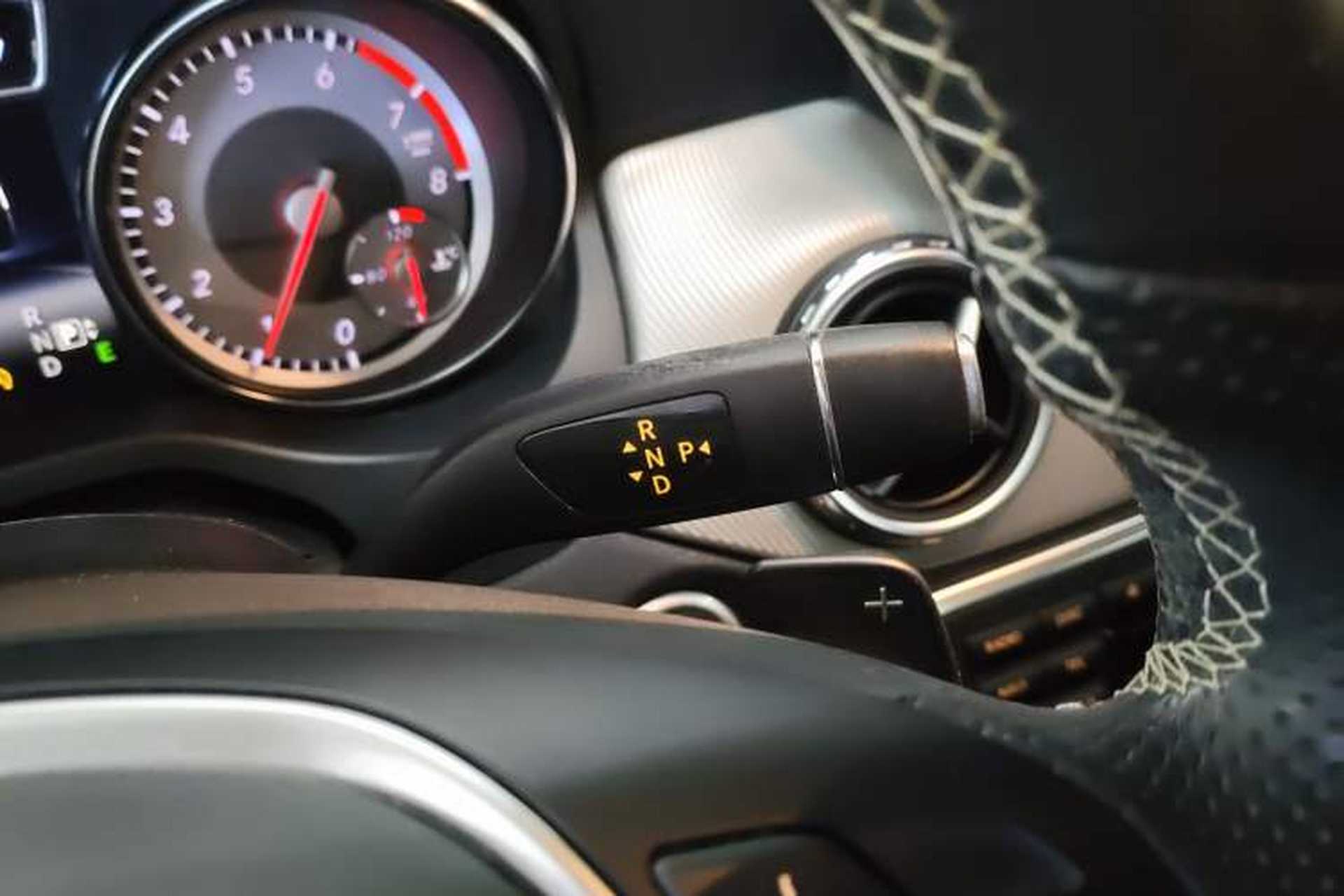 Used Mercedes-Benz GLA 2015 GLA 220 4MATIC Luxury Model Gear Lever