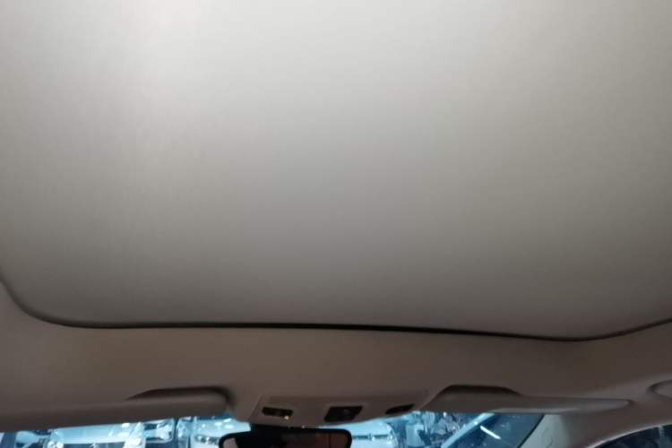 Used Mercedes-Benz GLA 2015 GLA 220 4MATIC Luxury Model Headliner