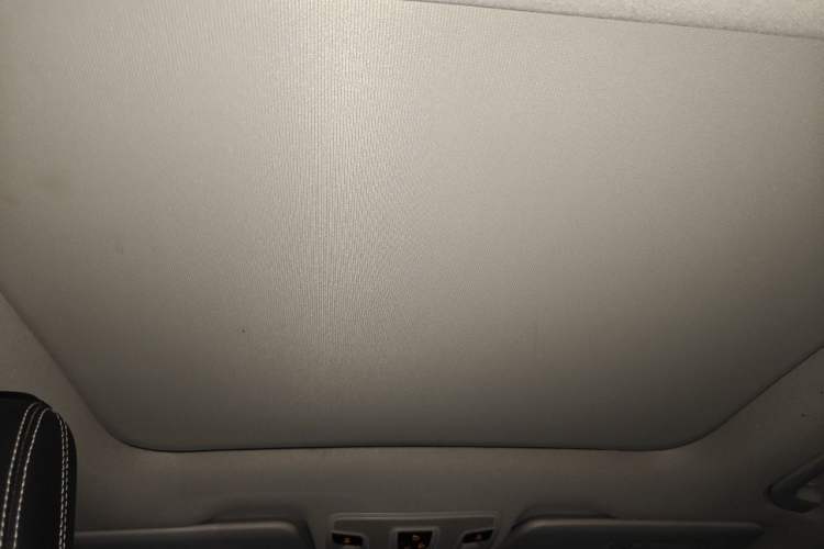 Used Mercedes-Benz GLA 2015 GLA 220 4MATIC Fashion Model Headliner