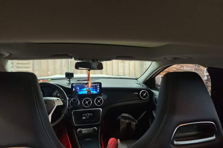 Used Mercedes-Benz GLA 2015 GLA 200 Fashion Model Headliner