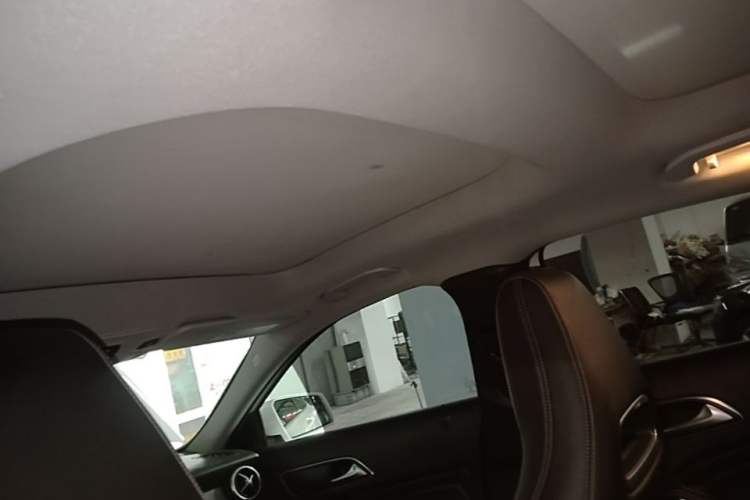 Used Mercedes-Benz GLA 2015 GLA 200 Sport Edition Headliner