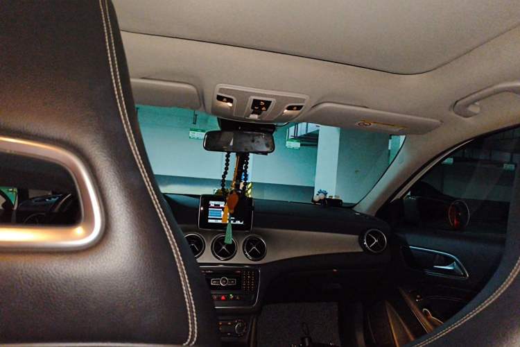 Used Mercedes-Benz GLA 2015 GLA 200 Fashion Model Headliner