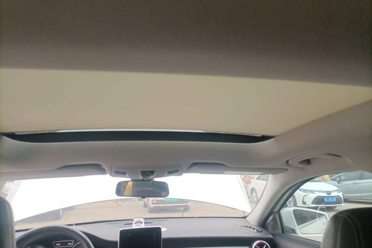 Used Mercedes-Benz GLA 2015 GLA 200 Sport Edition Headliner