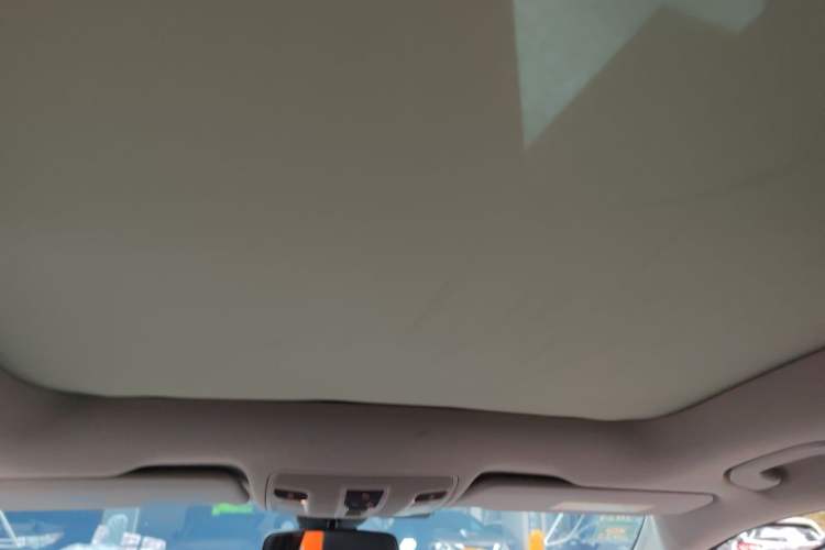 Used Mercedes-Benz GLA 2015 GLA 220 4MATIC Fashion Model Headliner