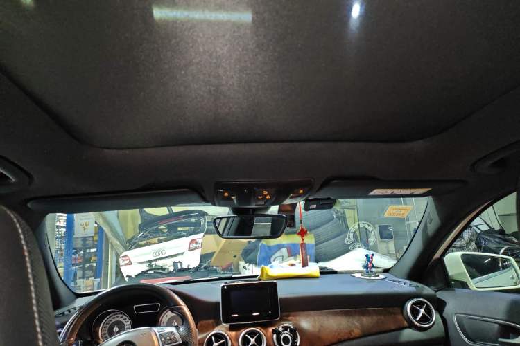Used Mercedes-Benz GLA 2015 GLA 260 4MATIC Headliner
