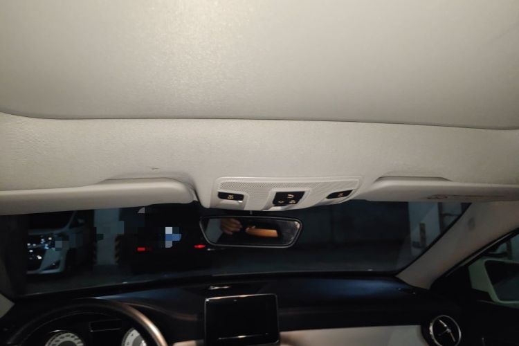 Used Mercedes-Benz GLA 2015 GLA 220 4MATIC Luxury Model Headliner