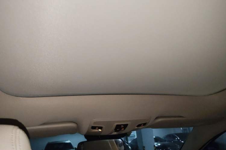 Used Mercedes-Benz GLA 2015 GLA 220 4MATIC Fashion Model Headliner