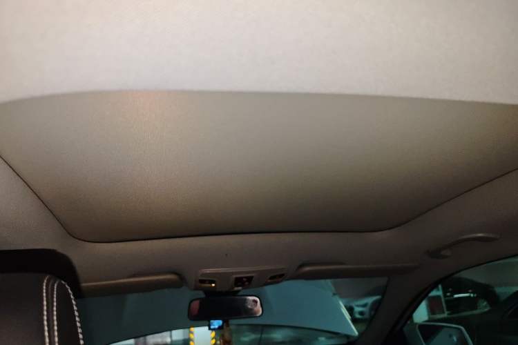 Used Mercedes-Benz GLA 2015 GLA 200 Fashion Model Headliner